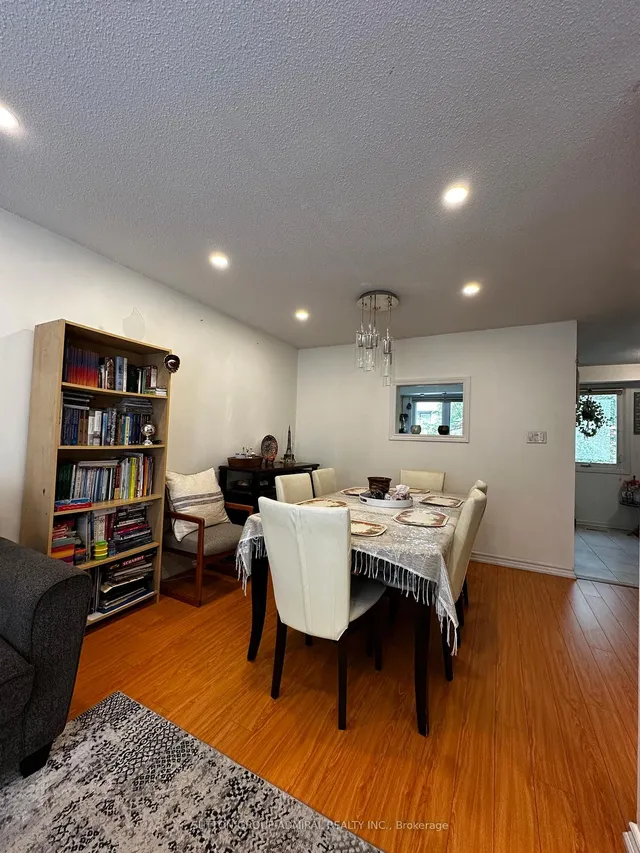 Additional image 14 of 2359 Birchmount Rd Unit 23