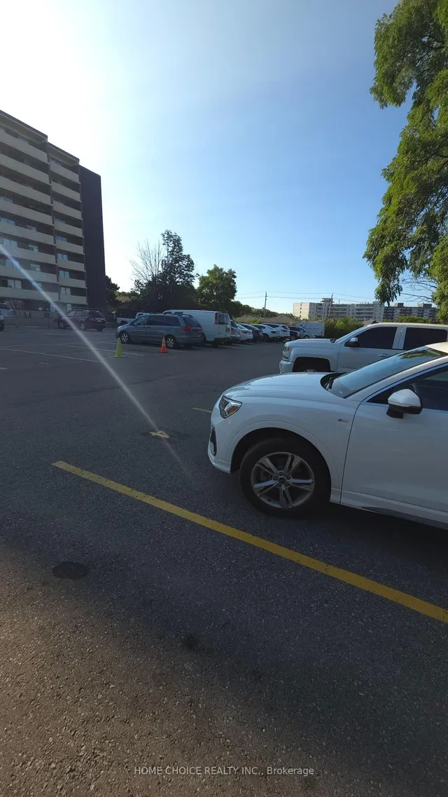 Additional image 40 of 3460 Keele St Unit 803