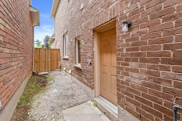 Additional image 37 of 38 Stephanie Ave