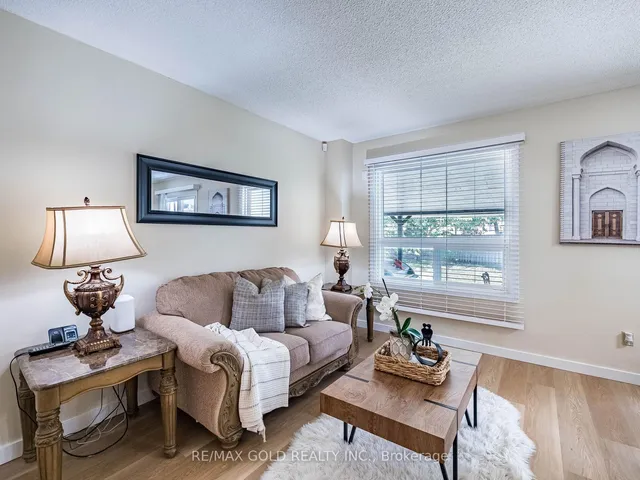 Additional image 8 of 33 St. Emilion Way