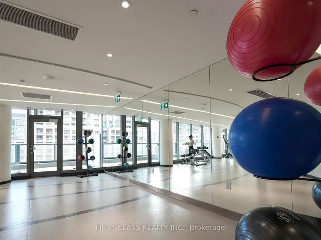 Additional image 36 of 11 Wellesley St Unit 1404