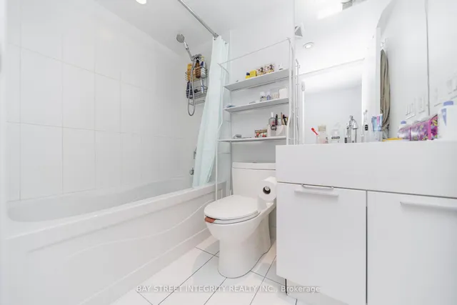 Additional image 17 of 25 Capreol Crt Unit 1103