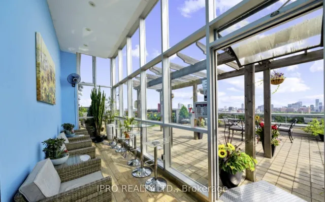 Additional image 37 of 225 Wellesley St Unit 1203