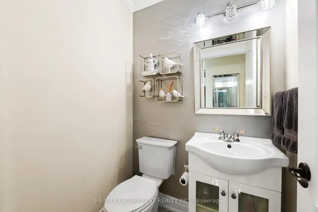 Additional image 18 of 286 Winfield Terr