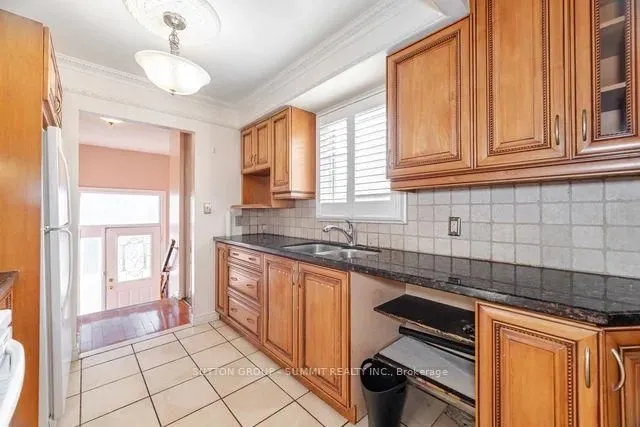 Additional image 19 of 354 Centre St