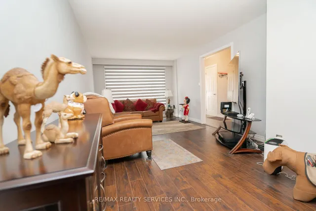 Additional image 8 of 6 Lauderdale Rd