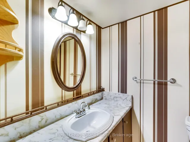 Additional image 27 of 500 Green Rd Unit 203