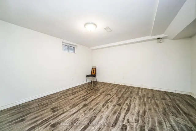 Additional image 33 of 9 Watson Cres