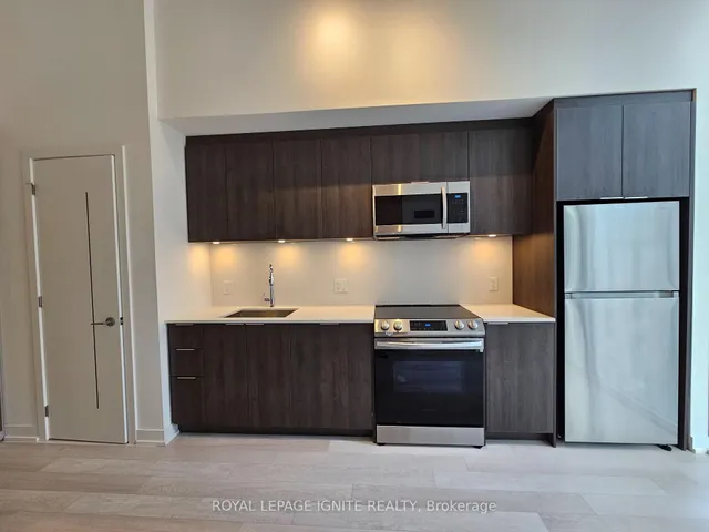 Additional image 4 of 357 King St Unit 504