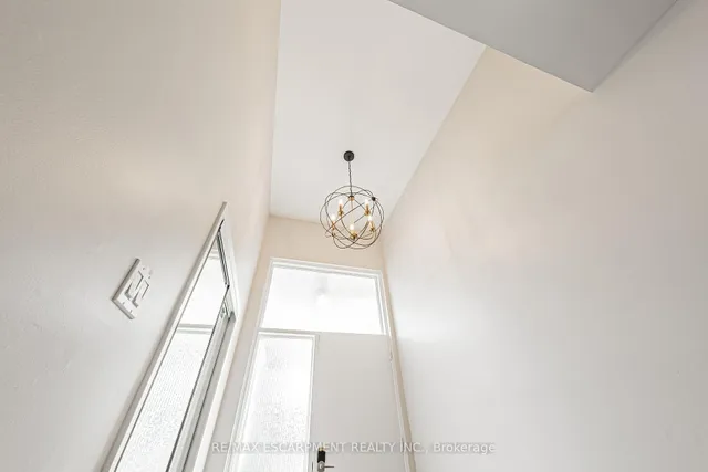 Additional image 5 of 5470 Schueller Cres