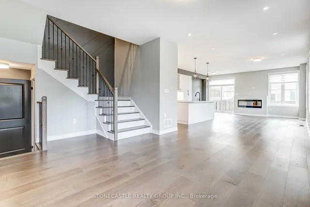 Additional image 10 of 526 Beam Crt