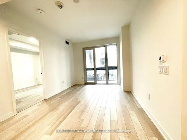 Additional image 14 of 39 Roehampton Ave Unit 1504