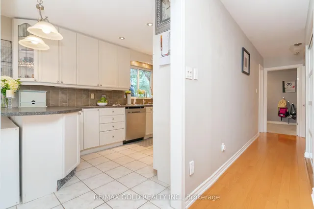 Additional image 20 of 23 Edgebrook Cres