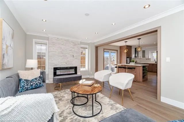 Additional image 19 of 160 Dixon Dr