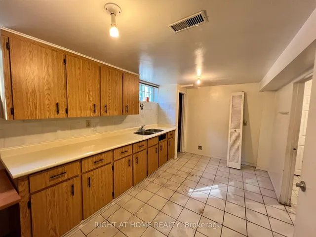 Additional image 10 of 21 Featherwood Pl