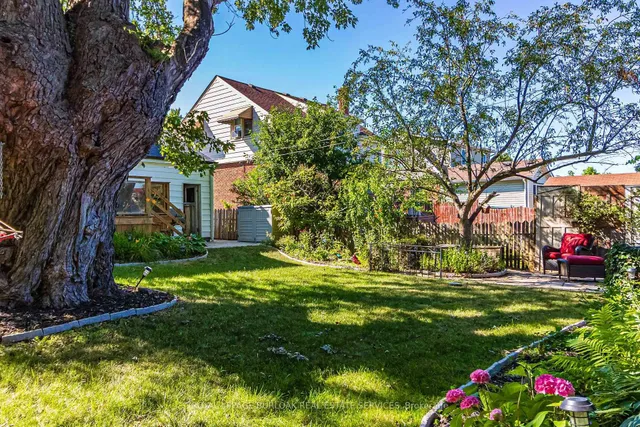 Additional image 30 of 116 1st St