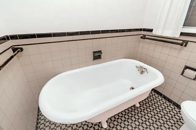 Additional image 29 of 61 St Annes Rd