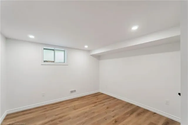 Additional image 31 of 387 Weir St