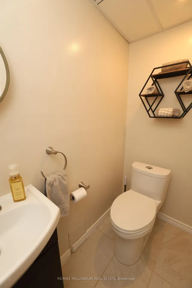 Additional image 22 of 1015 Galeway Blvd Unit 5