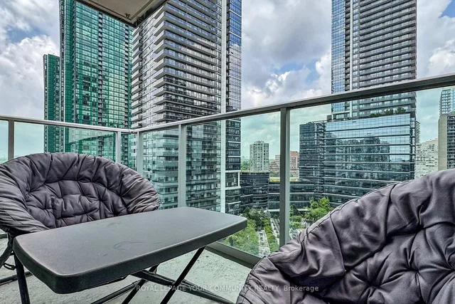 Additional image 36 of 31 Bales Ave Unit 1805