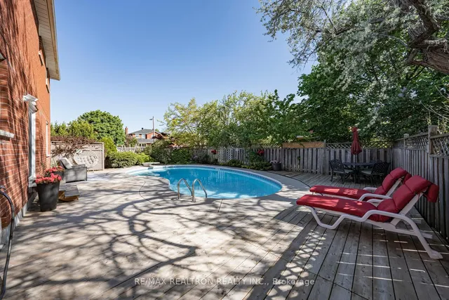 Additional image 4 of 221 Old Orchard Circ