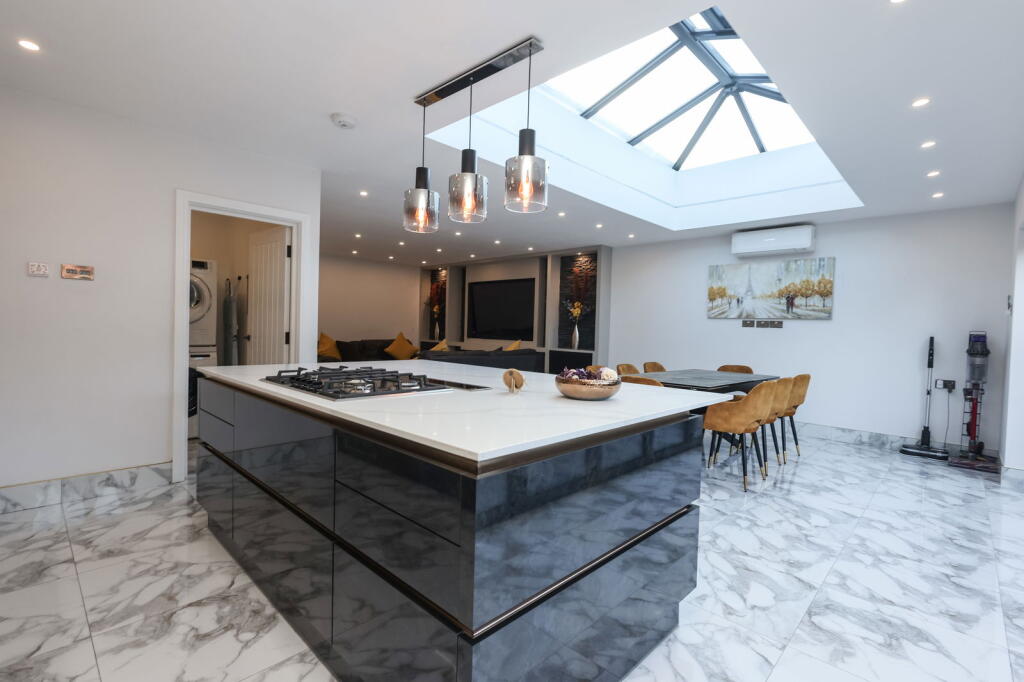 Additional image 7 of Wells Green Road, Solihull