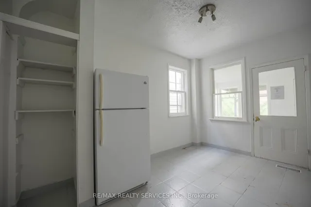 Additional image 9 of 191 Gladstone Ave