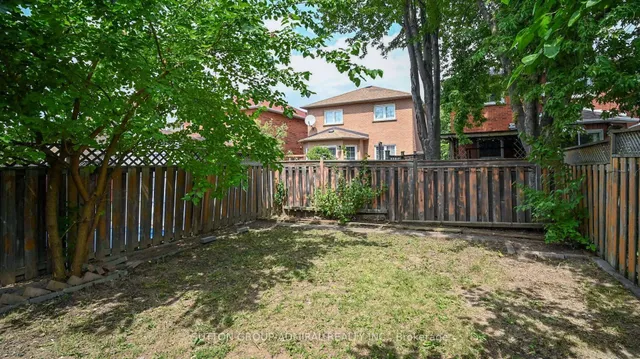 Additional image 36 of 760 Ashprior Ave