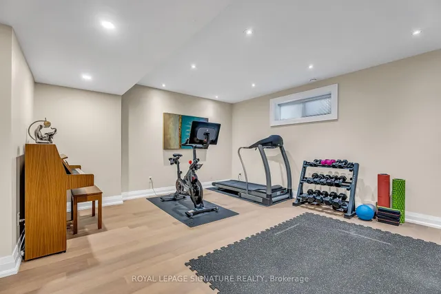 Additional image 41 of 27 Caronport Cres