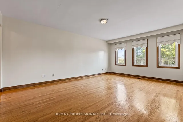 Additional image 26 of 8 St Phillips Rd