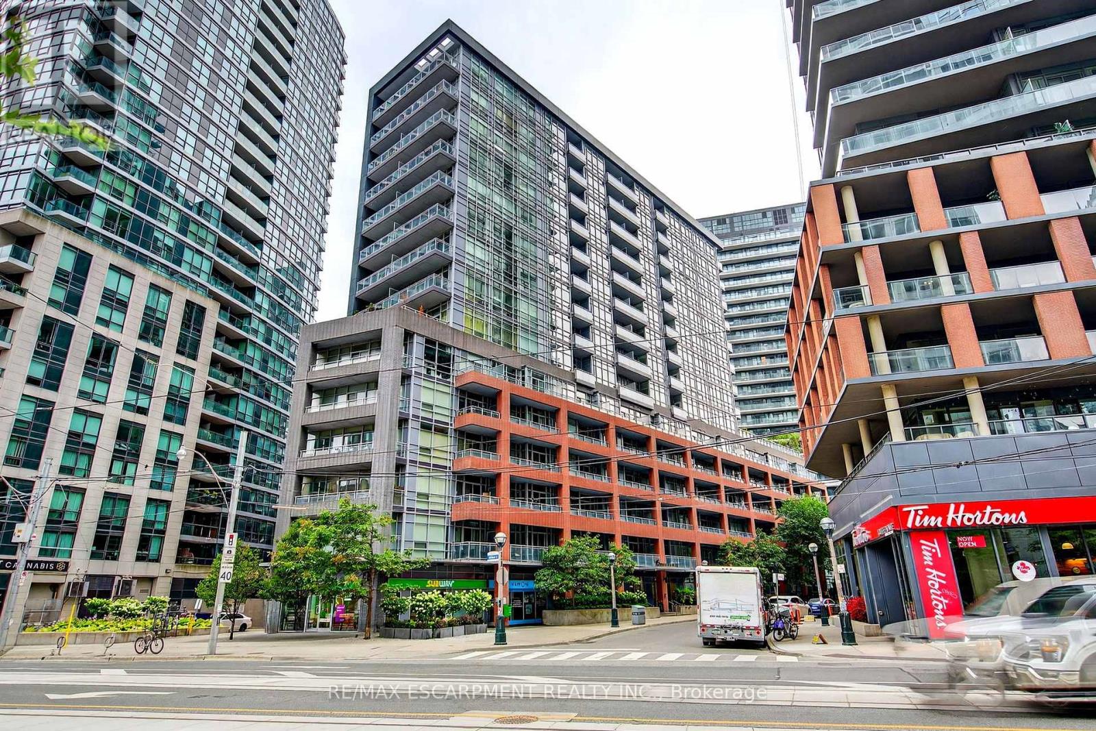 212 - 15 BRUYERES MEWS|Toronto (Niagara), Ontario M5V0A7