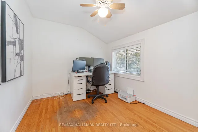 Additional image 32 of 73 Dogwood Cres