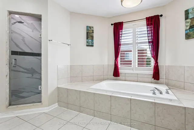 Additional image 32 of 4 Mendoza Dr