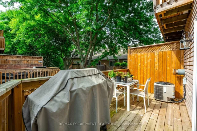 Additional image 35 of 2075 Walkers Line Unit 235