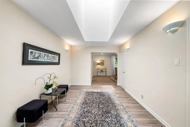 Additional image 5 of 237 Churchill Ave