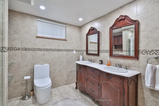 Additional image 27 of 76 Randall Ave