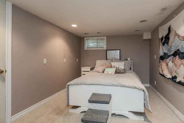 Additional image 43 of 109 Emerald Crt