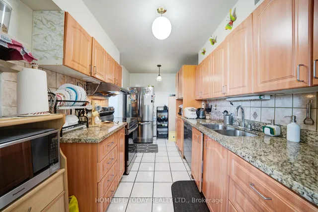 Additional image 25 of 180 Markham Rd Unit 1405