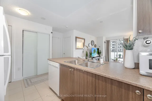 Additional image 13 of 1346 Danforth Rd Unit 815