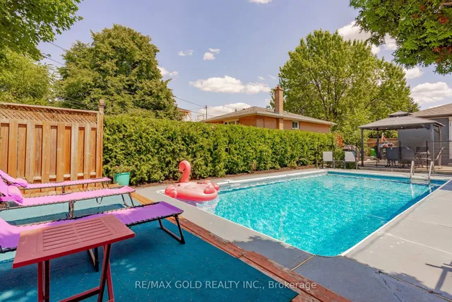 Additional image 38 of 10 Brookdale Cres