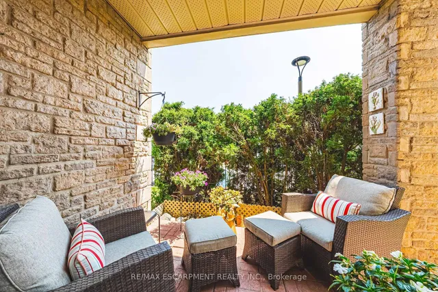 Additional image 31 of 3050 Pinemeadow Dr Unit 6