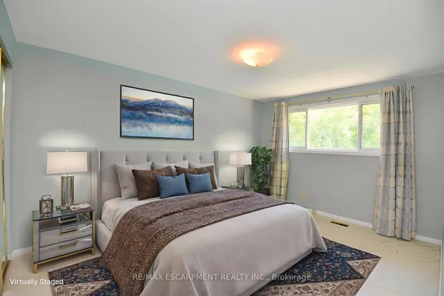 Additional image 24 of 552 Hull Crt