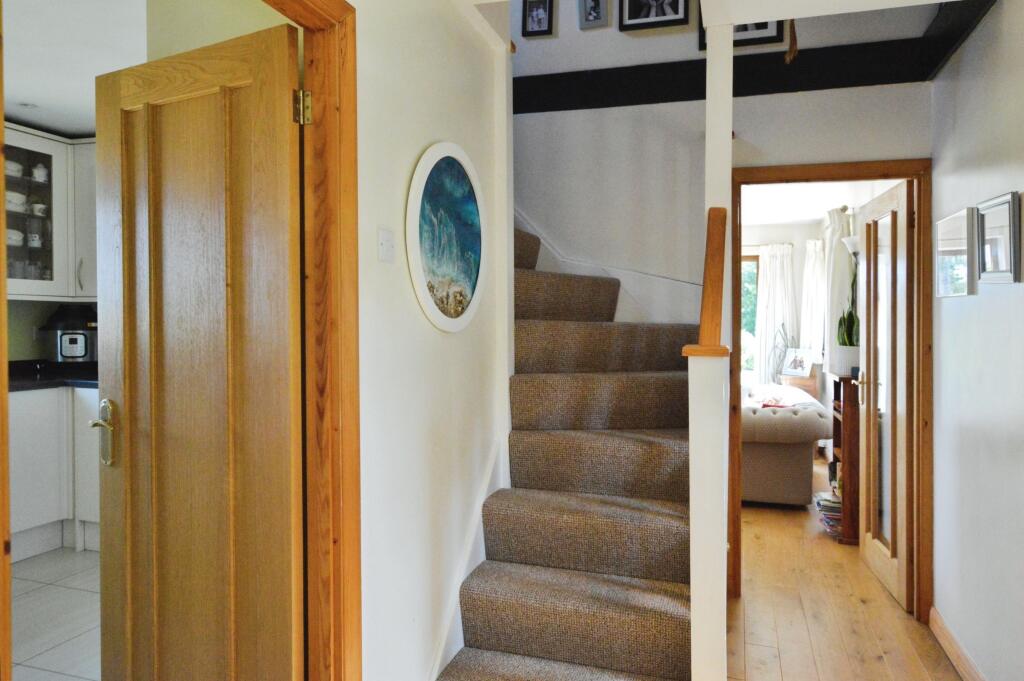 Additional image 15 of Roestock Lane, Colney Heath, AL4