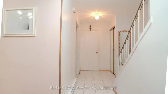 Additional image 5 of 17 Greenhills Sq