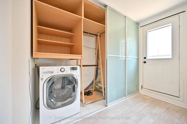 Additional image 30 of 18 Laidlaw St Unit 1030
