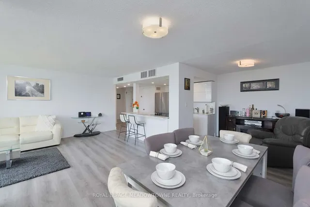 Additional image 17 of 1333 Bloor St Unit 805
