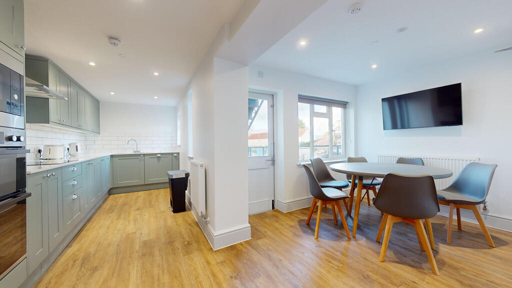 Additional image 5 of Farm Road, Street