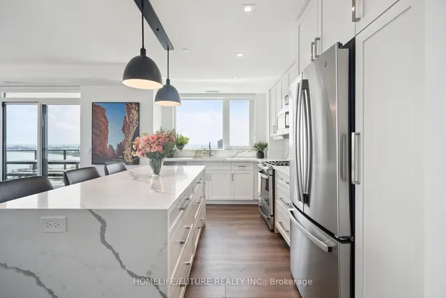 Additional image 8 of 2007 James St Unit 1706