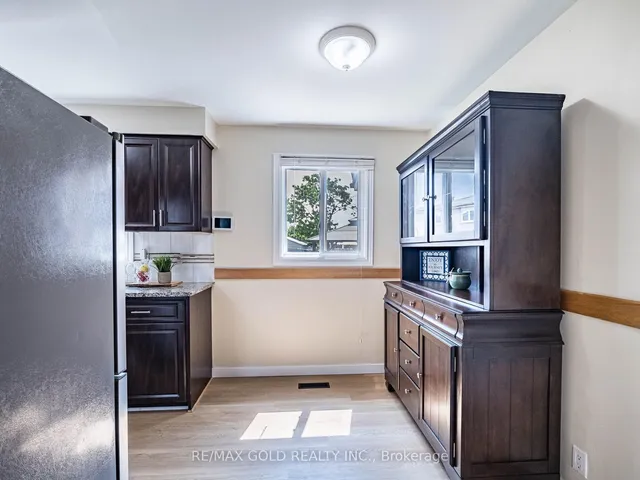 Additional image 14 of 33 St. Emilion Way
