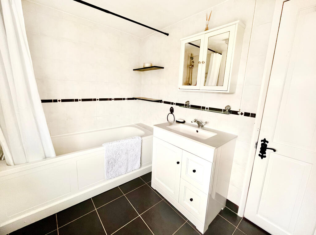 Additional image 6 of New Road, Studley